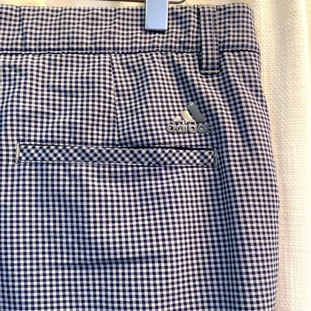 Men’s Adidas Black and Gray Checked Polyester Blend Golf Shorts Size 36